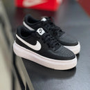 Tênis Nike Court Vision Alta preto.